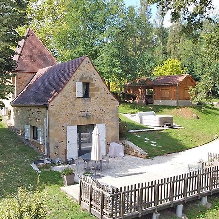 Maison Climatisee Avec Jacuzzi A 10 Min De Sarlat ภายนอก รูปภาพ